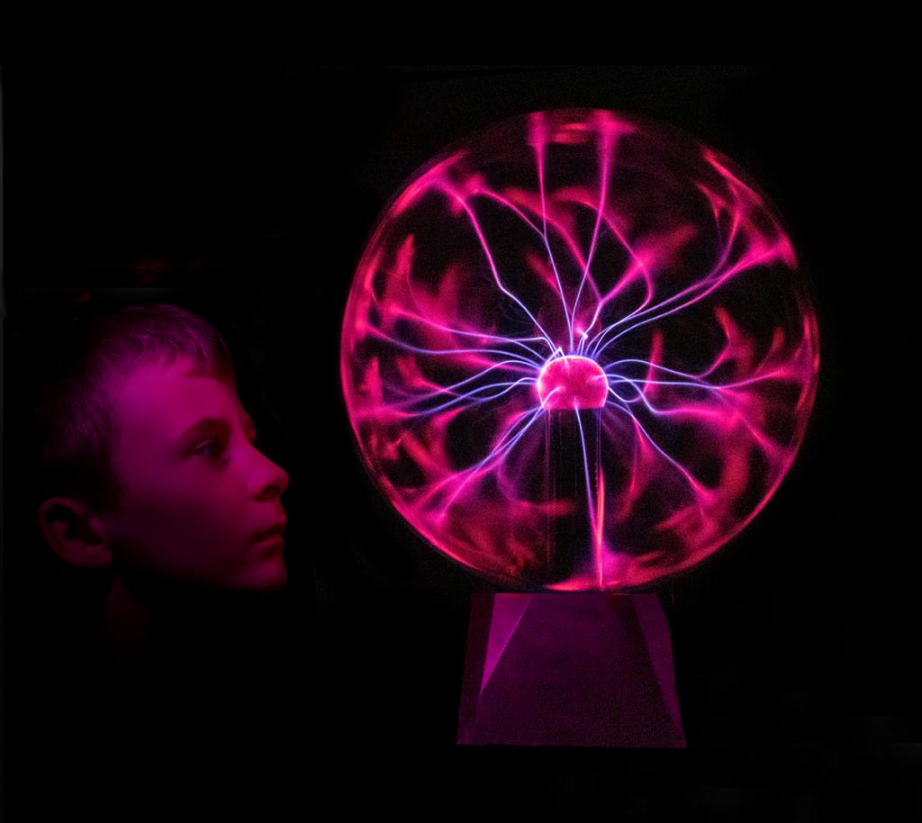 Lightning ball by Glenda Urquhart