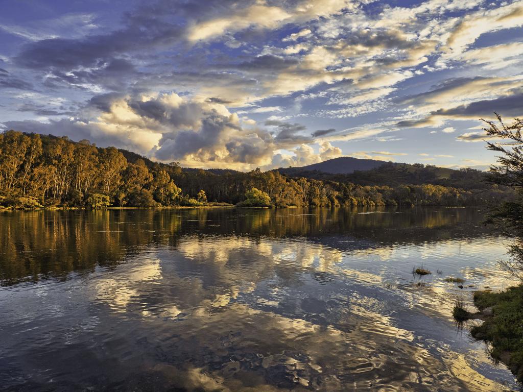 Eildon Pondage by David Reinhard