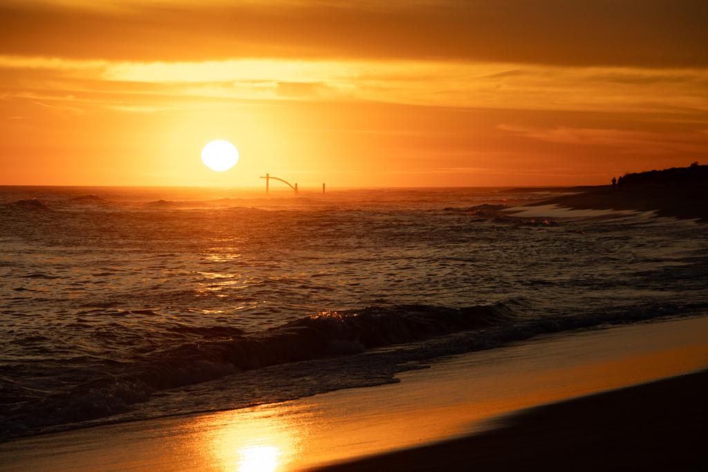 Evening at the beach by Tim van Spaandonk
